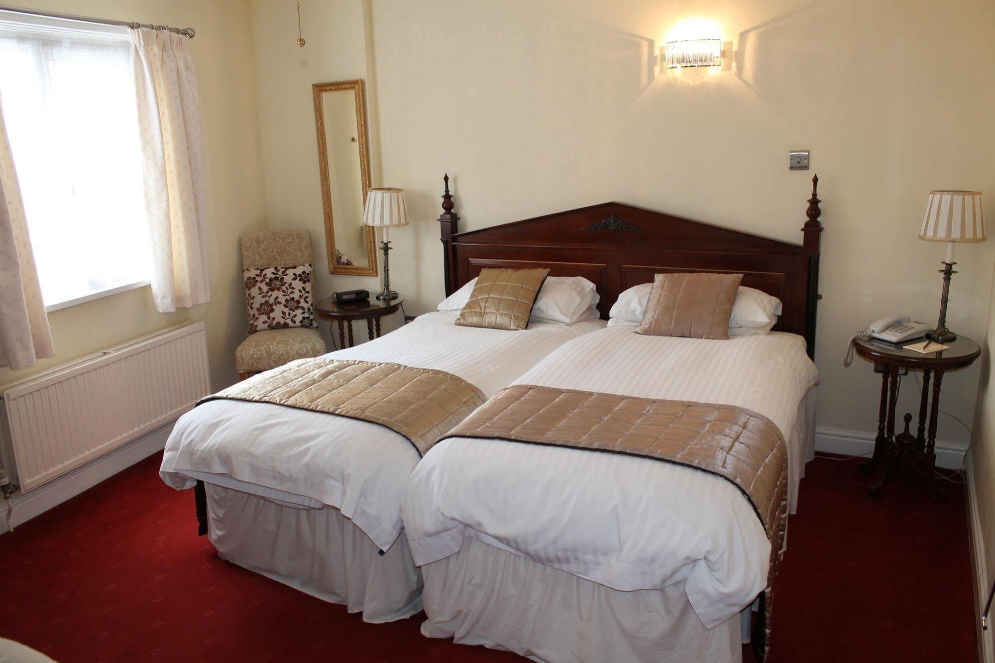 Longview Hotel Натсфорд Екстер'єр фото