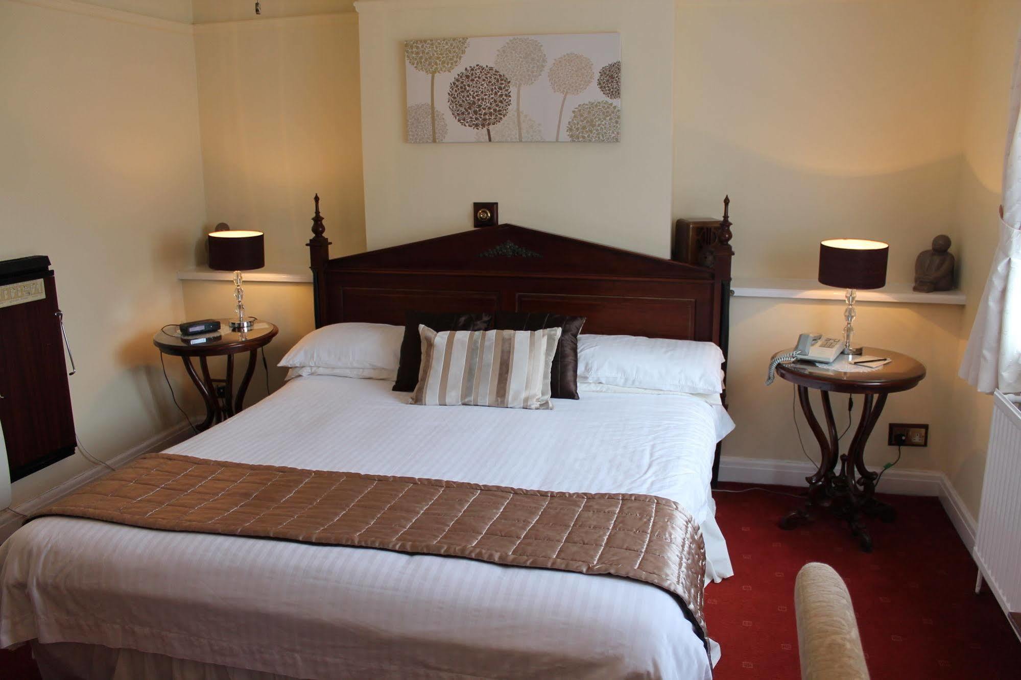Longview Hotel Натсфорд Екстер'єр фото
