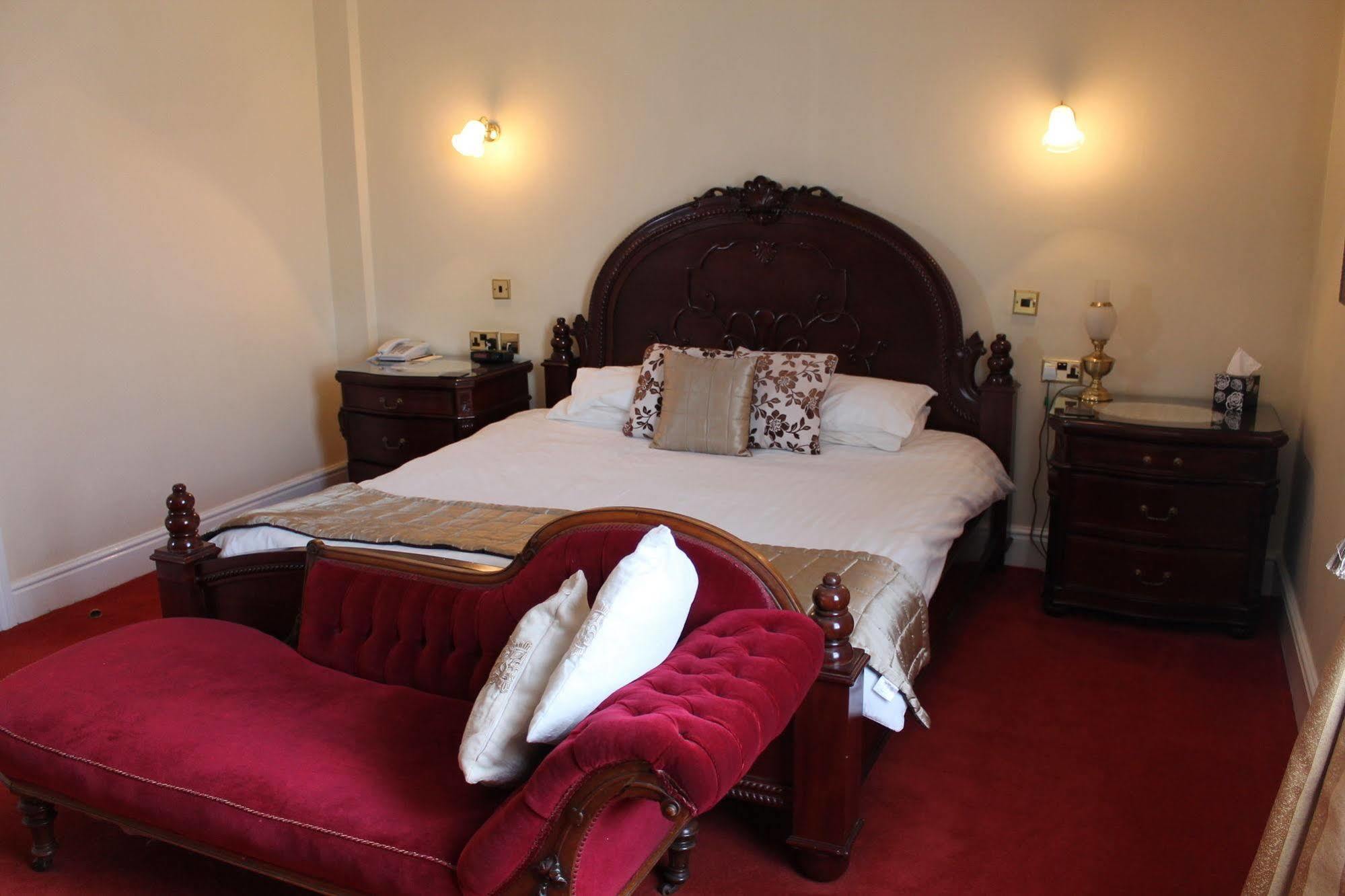 Longview Hotel Натсфорд Екстер'єр фото